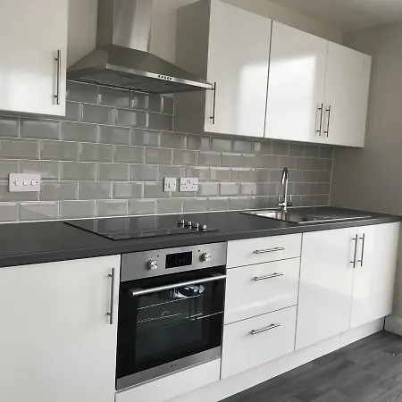 Skinner Lane Apartment *