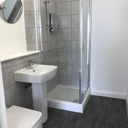 Skinner Lane Apartment *
