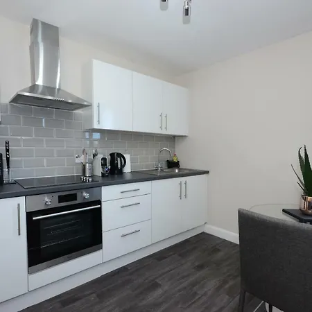 Skinner Lane Apartment